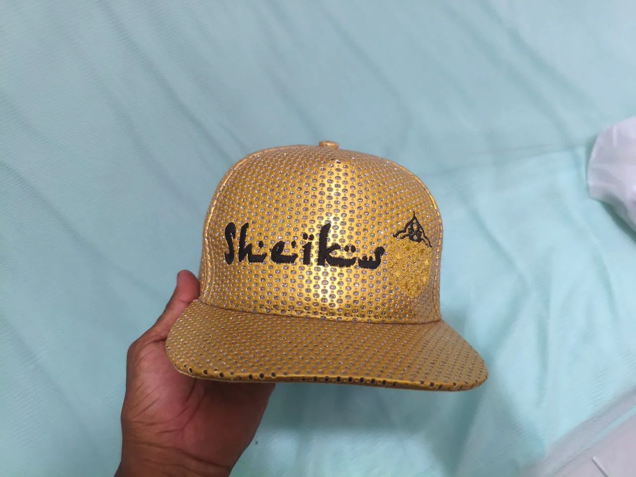 Boné cravejado exclusivo  - Foto 4