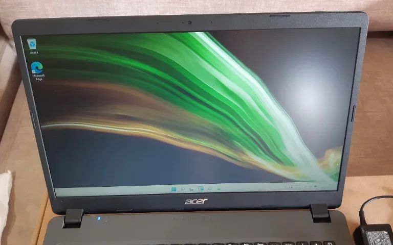 Notebook Acer I3 * Super conservado - Foto 2