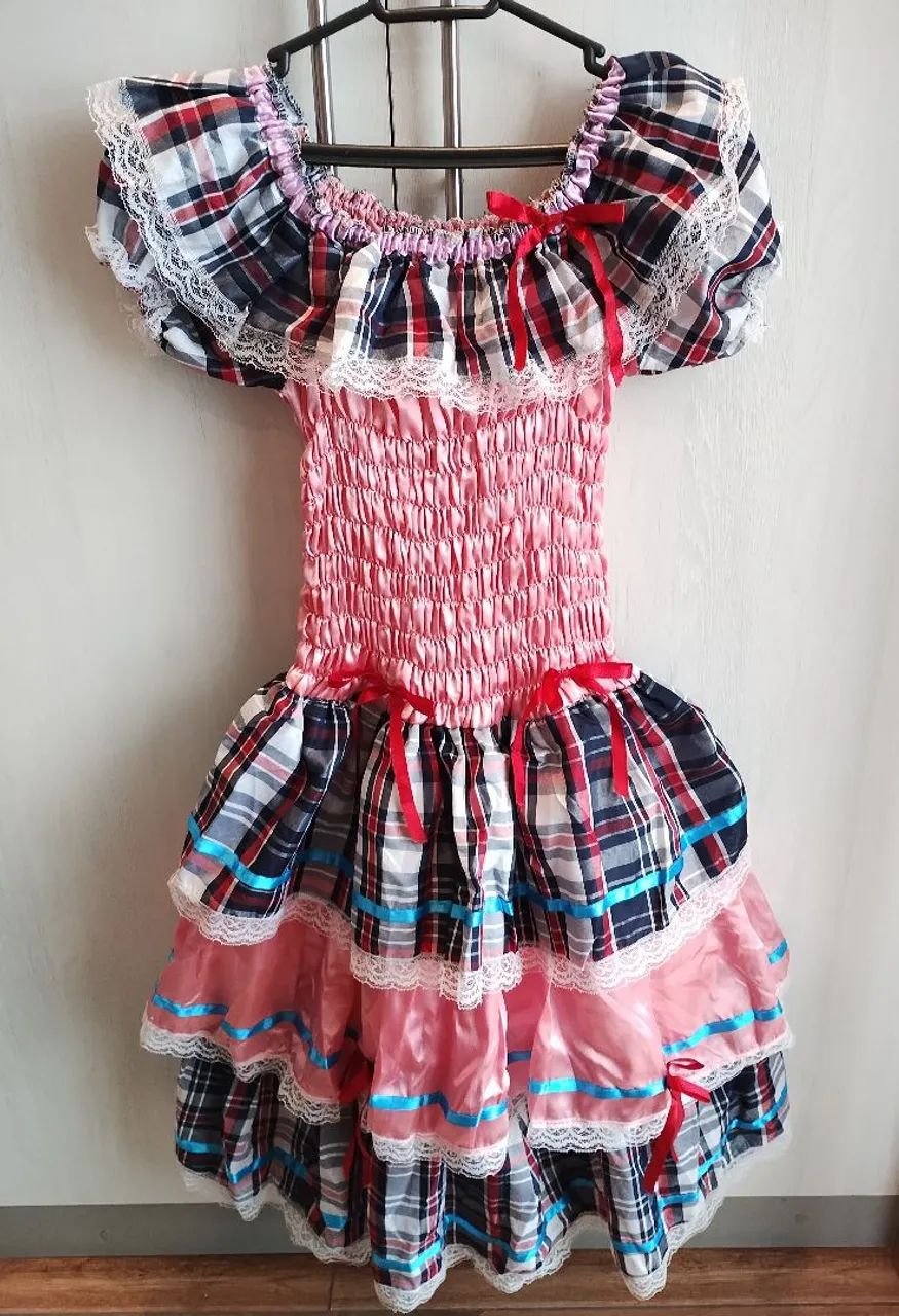 Vestido junino Tam 16 novinho