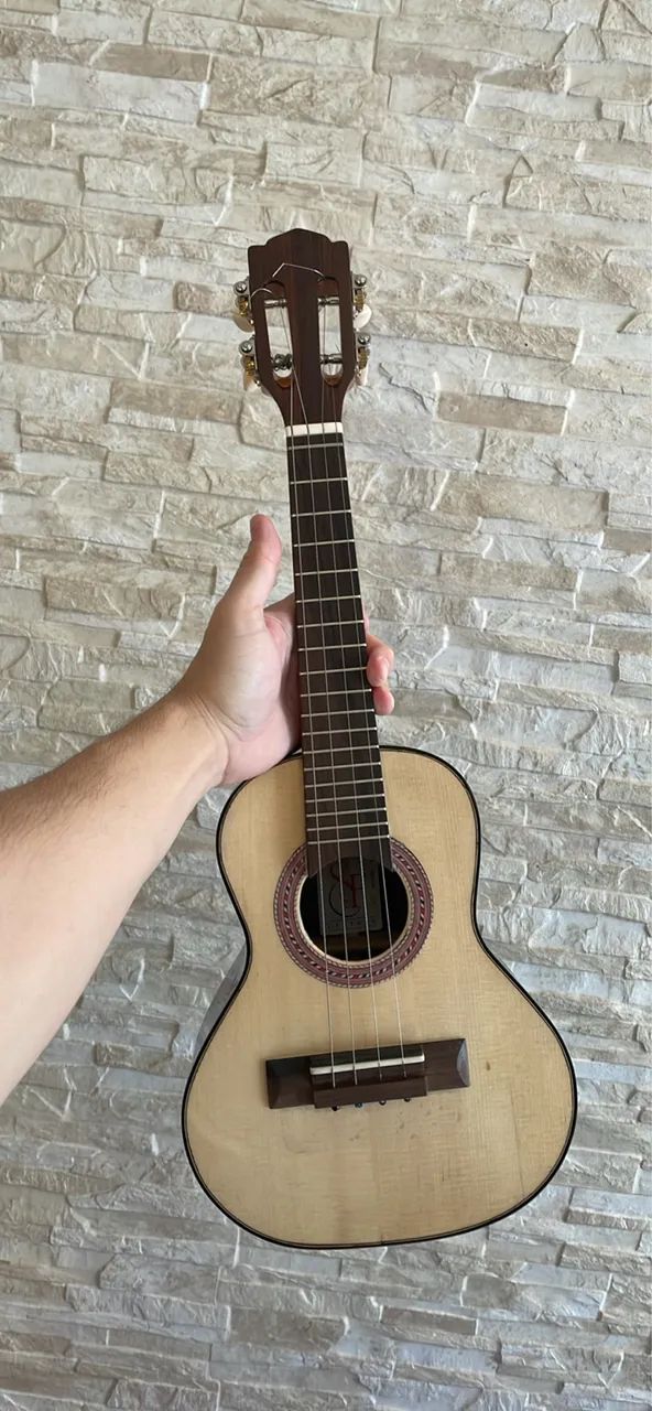 Cavaquinho sf guitars em jacarandá 