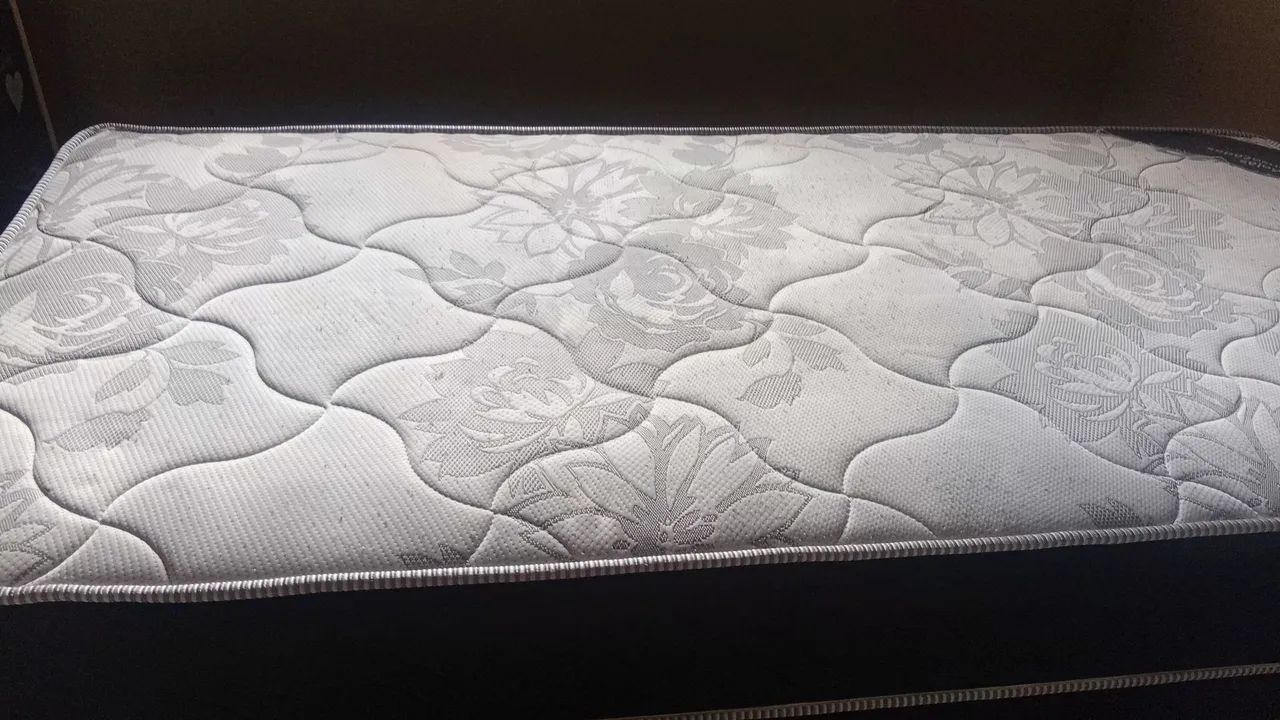 Cama box colchão de mola emsacada - Foto 3