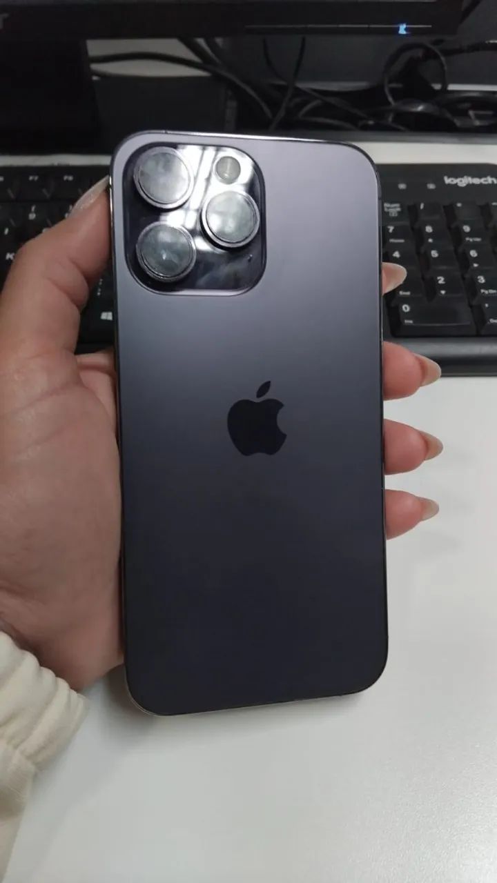 Iphone 14 pro max roxo 128gb com caixa e capinhas - Foto 2
