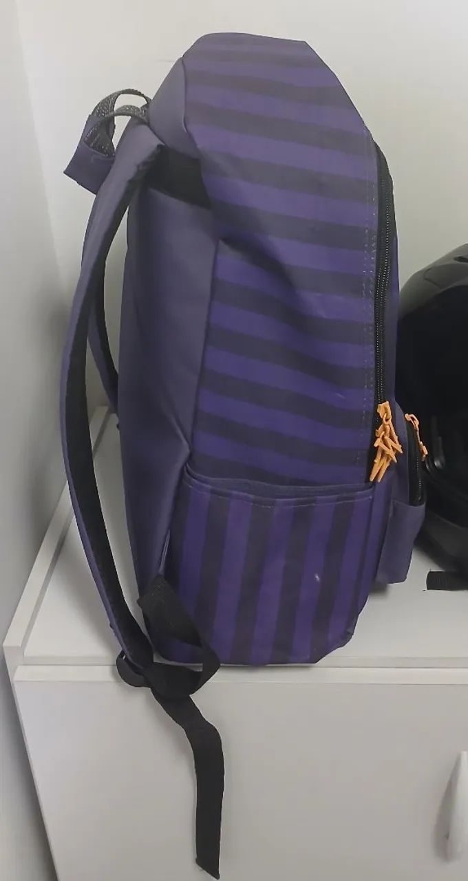 Mochila Wandinha - marca Luxcel - Foto 2