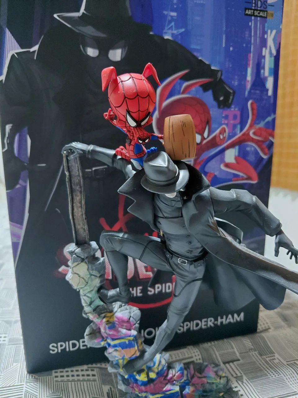 Spider-man Noir e Spider Ham Iron Studios 1/10  - Foto 3