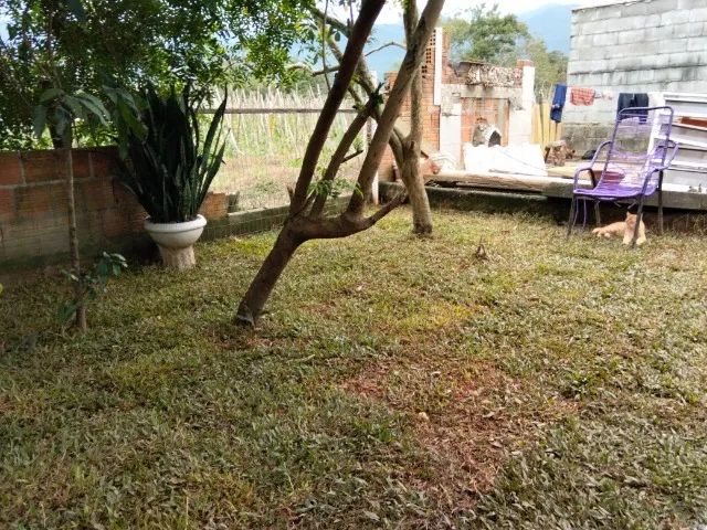 Vendo terreno com casa 