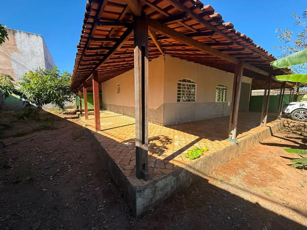 VENDE-SE CASA NOVA COLINA 