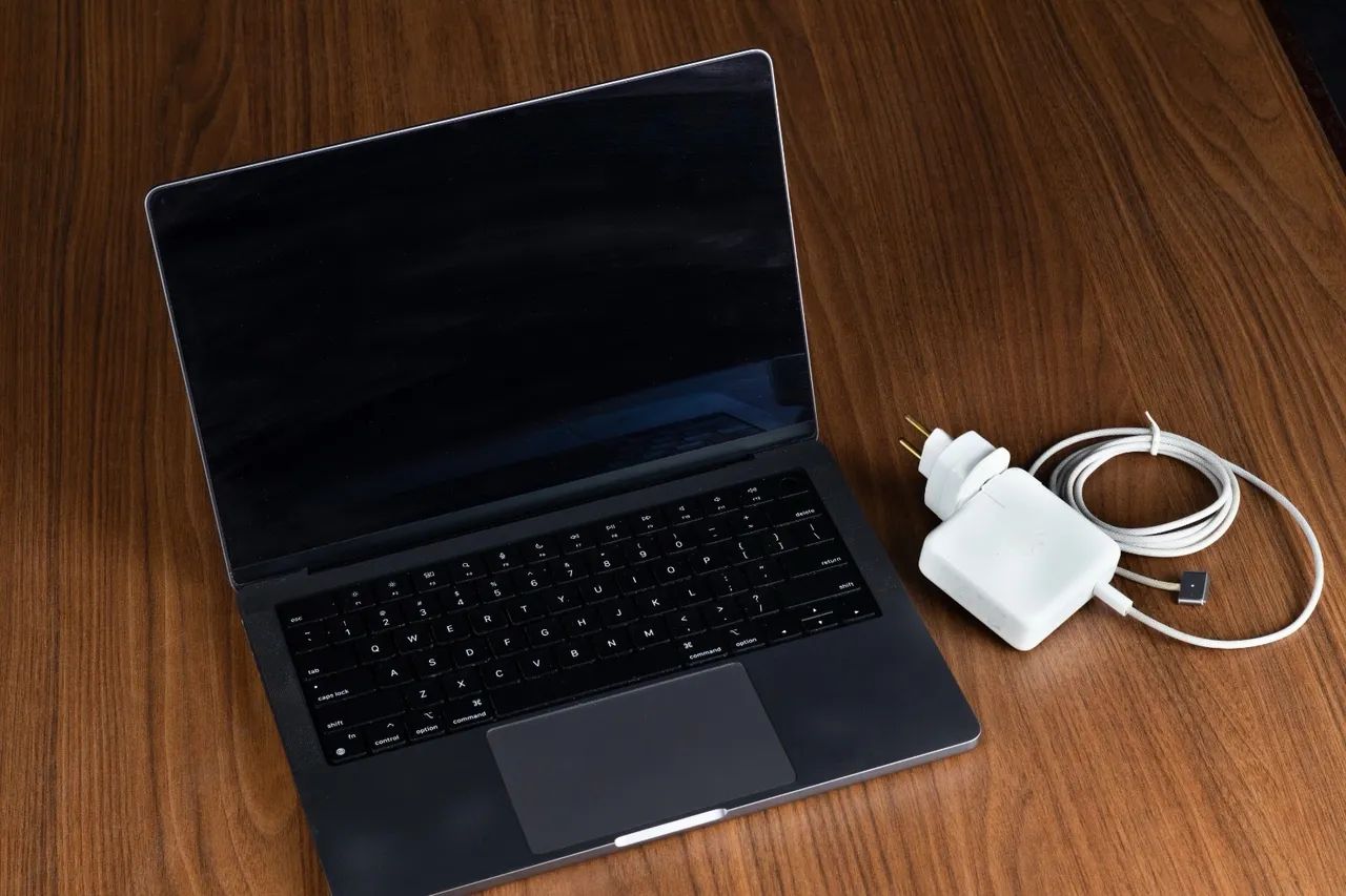 MacBook Pro 14