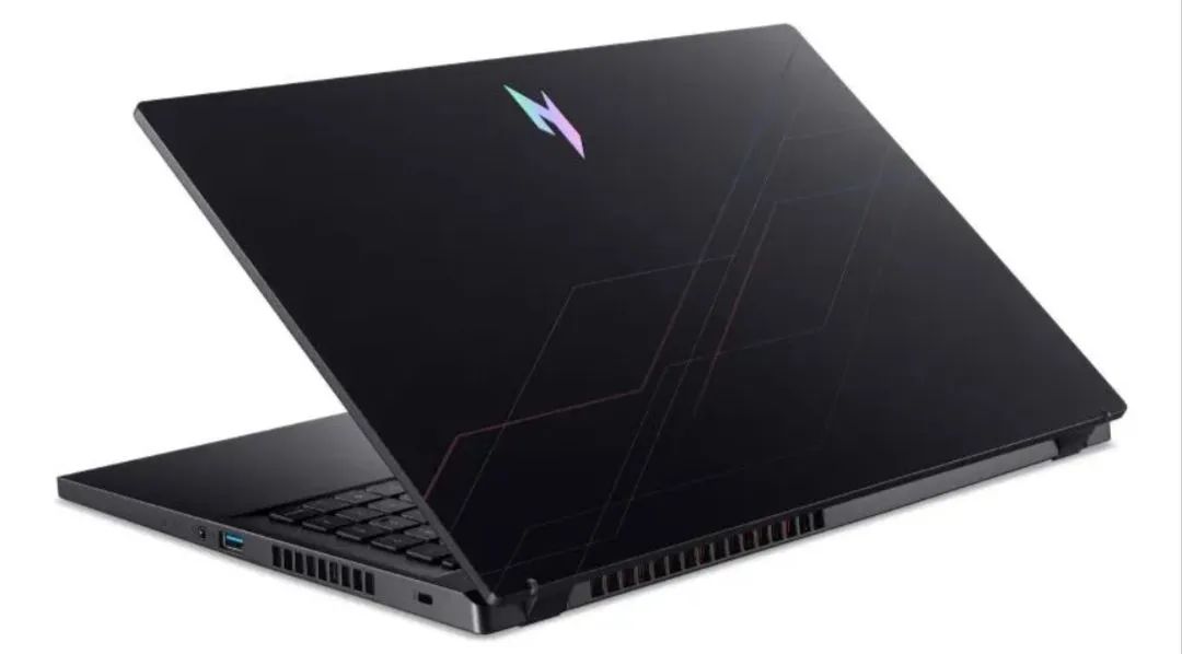 Notebook Acer nitro v15 novo acompanha mochila + teclado e mouse +