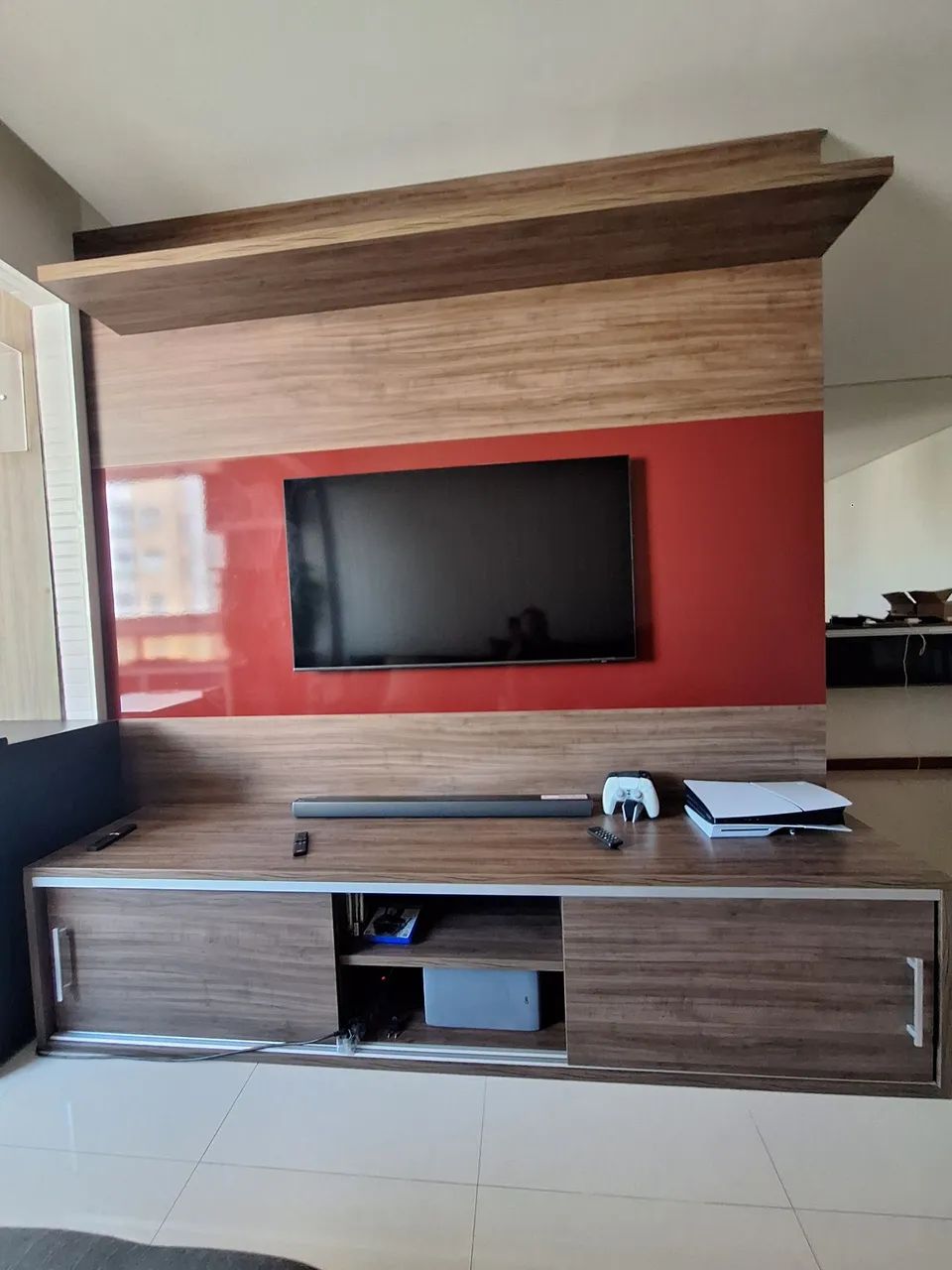 Rack com painel em MDF - robusto