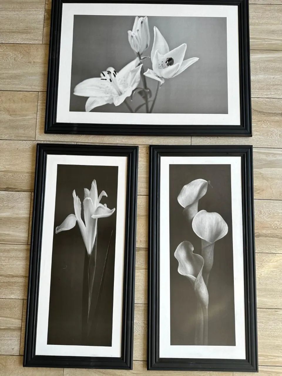 Trio de quadro preto e branco com molduras