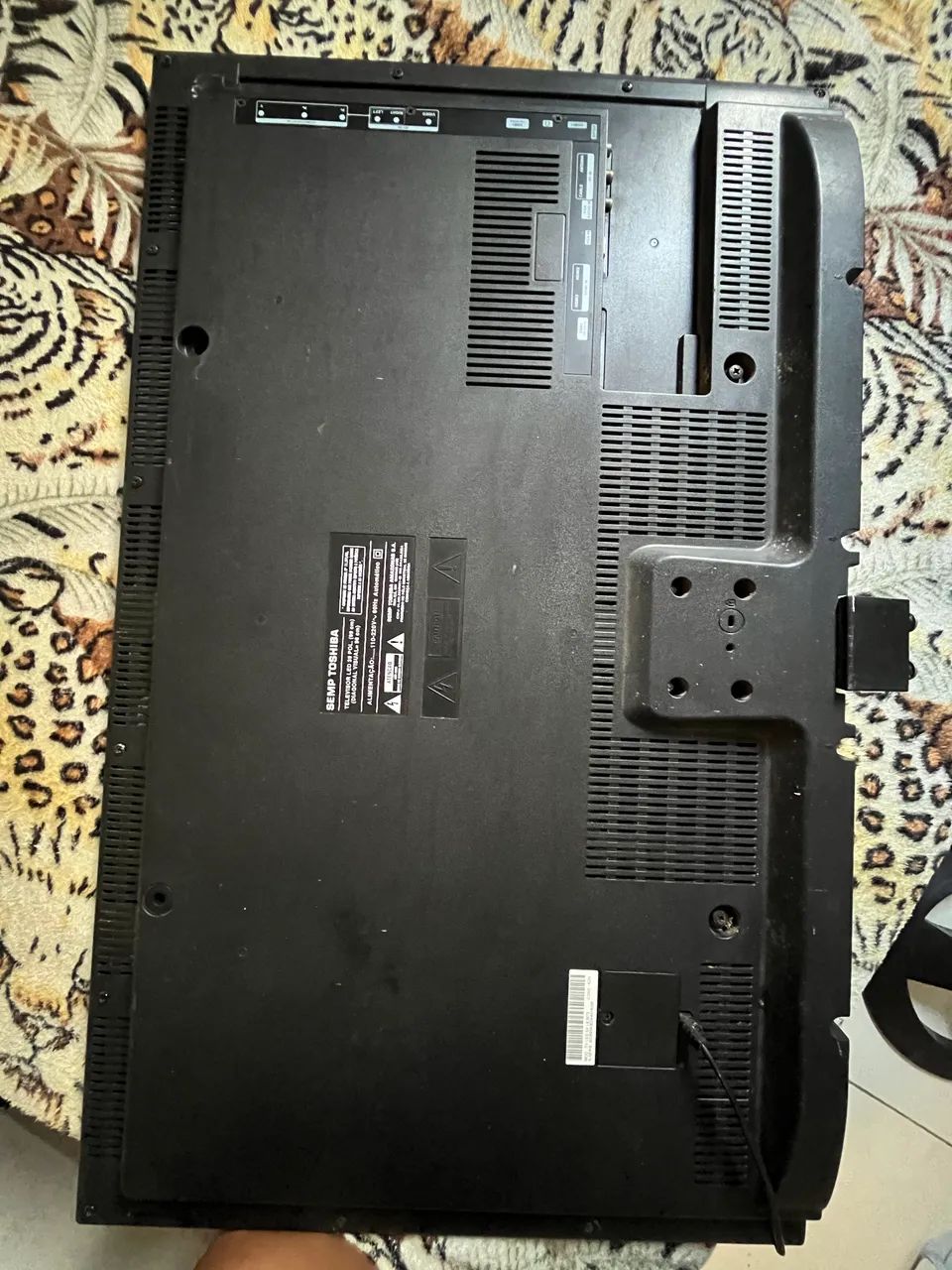 ? TV SEMP TOSHIBA 39 polegadas - Foto 2