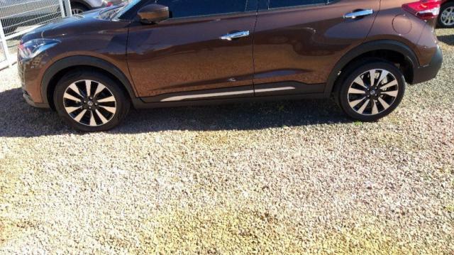 NISSAN KICKS NAC. SL 1.6 16V CVT FLEX Marrom 2017/2018 - Foto 9