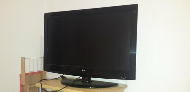 TV 37 polegadas LG 550,00