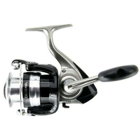 Molinete Daiwa Strikeforce 2500-b (0,30mm/130m)