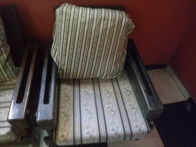 Conjunto de sofá de 3 lugares e 1 poltrona - Foto 2