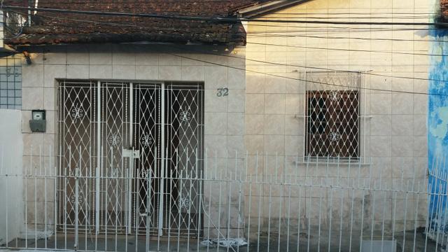 Alugo uma casa no Arruda