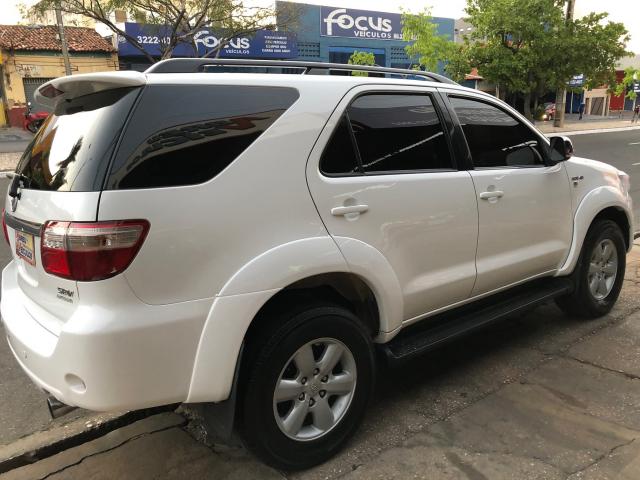 TOYOTA HILUX SW4 2011/2011 3.0 SRV 4X4 7 LUGARES 16V TURBO INTERCOOLER DIESEL 4P AUTOMÁTI - Foto 7