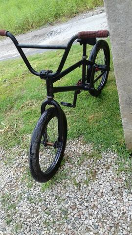 Vendo BMX com quadro DK