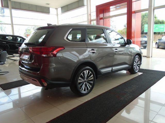 OUTLANDER 2.0 16V 160CV AUT. zero Km - Foto 10