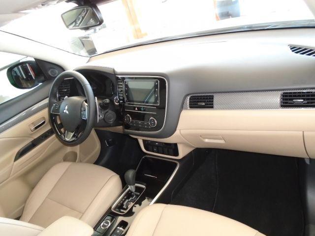 MITSUBISHI OUTLANDER HPES 3.0 AWD - Foto 7