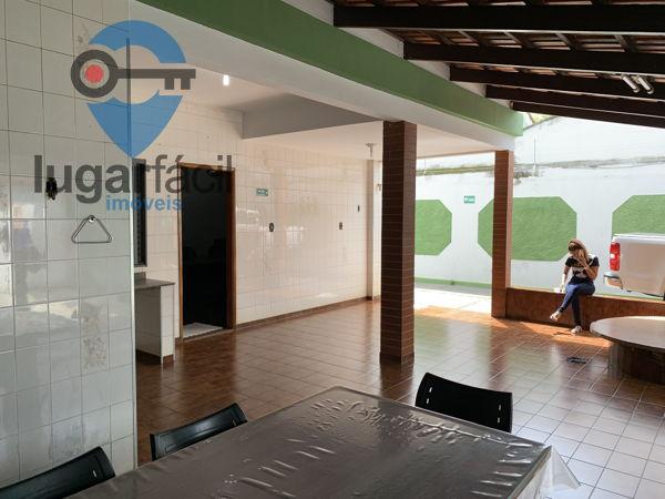 Casa sobrado com 4 quartos - Bairro Cidade Jardim em Goiânia - Foto 12