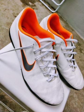 Chuteira futsal Nike - Foto 3