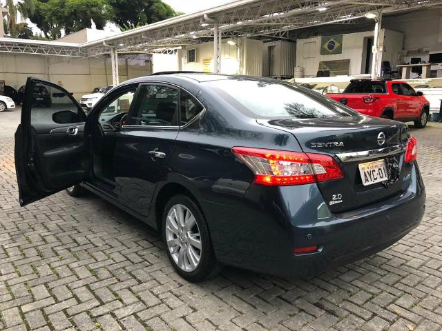 Vendo Sentra SL 2.0 Completo Top - Foto 5