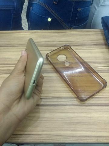 Vendo celular está novo E moto E5 é de dois chip - Foto 4