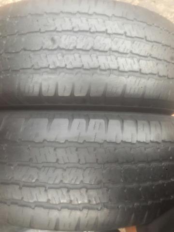 4 pneus 235/75-15 Michelin meia vida - Foto 2