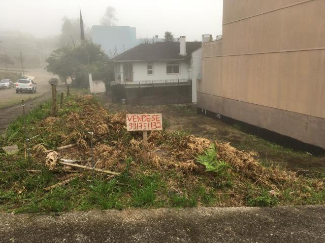 Terreno de esquina no bairro Colina Sorriso