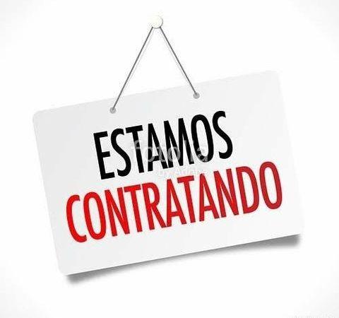 Contrata-se corretor de imóveis com creci