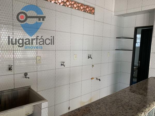 Casa sobrado com 4 quartos - Bairro Cidade Jardim em Goiânia - Foto 17