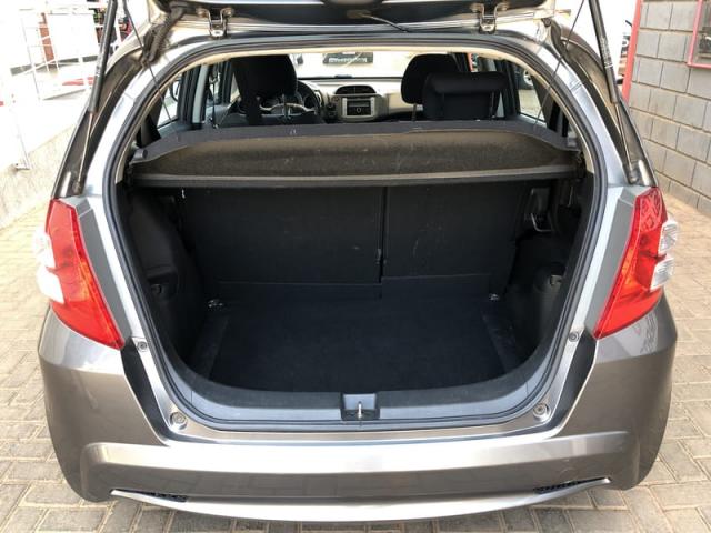 Honda Fit 1.4 DX Flex 12/13 completo, muito novo, só DF. - Foto 11