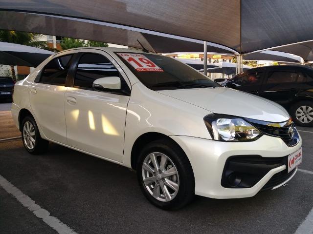 Toyota Etios Sedan 1.5 X Plus 2019