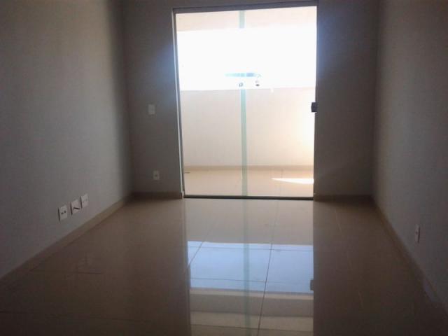 Apartamento de 69,74 m² + 70,00 no 2º pavto, com 02 sala pra 02 ambientes, 03 quartos , su - Foto 3