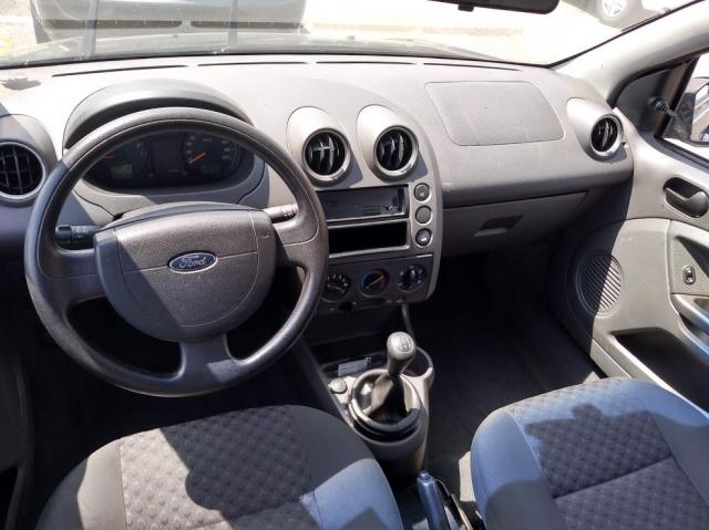 FORD FIESTA 1.0 MPI 8V GASOLINA 4P MANUAL - Foto 4