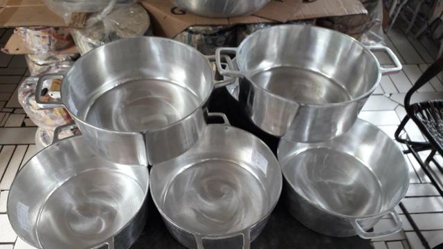 Panelas de alumínio batido de todos tamanho