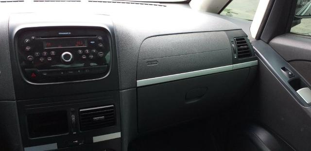 Fiat Idea Attactive 1.4 2013 R$ 22.500,00 81( *) - Foto 14
