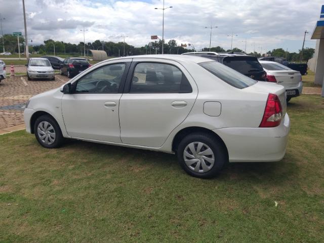 Etios Toyota SD XS 1.5 - Foto 2