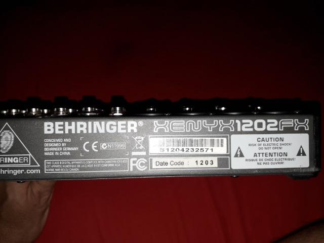Excelente Mesa de Som Behringer Xenix 1202FX (12 canais) - Baixei para entregar! - Foto 4