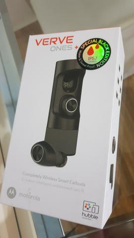 Fone Bluetooth Motorola VerveOnes+ Novo - SH001A