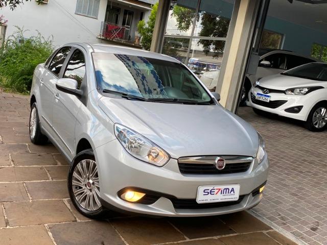 Grand Siena Essence 1.6 / 28.000 km - 2013 - Foto 6