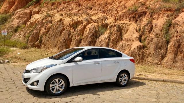 Hyundai HB20s 1.6 Premium Aut Branco Completo - Foto 3