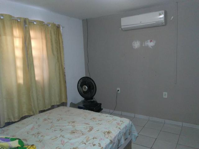 Vendo casa em rua asfaltada com excelente vizinhança - Foto 5