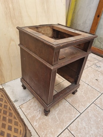 Mesa De Cabeceira/lateral Estilo Império Em Peroba Do Campo - Foto 4