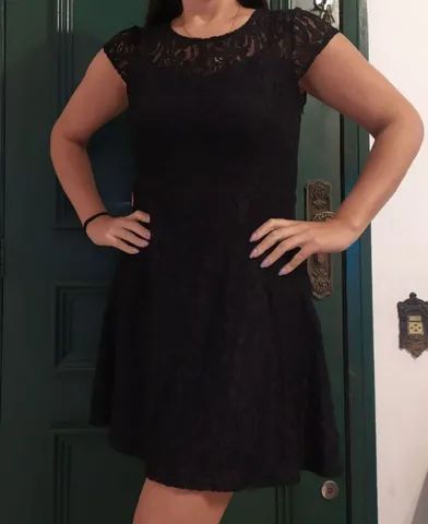 Vestido preto rendado G