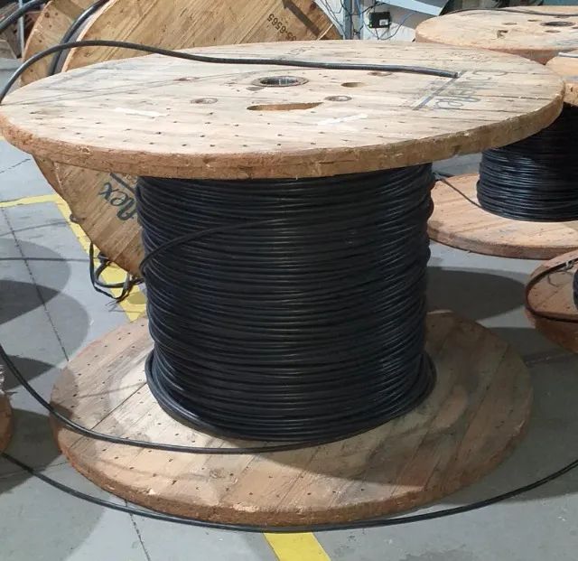 Cabo Hepr 1 Kv 4 X 4 Mm² - Preto - Disponivel 400 metros