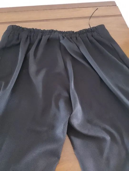 Calça Feminina Preta. PANTACUR DE EXCELENTE QUALIDADE E ESTADO , GI - Foto 3
