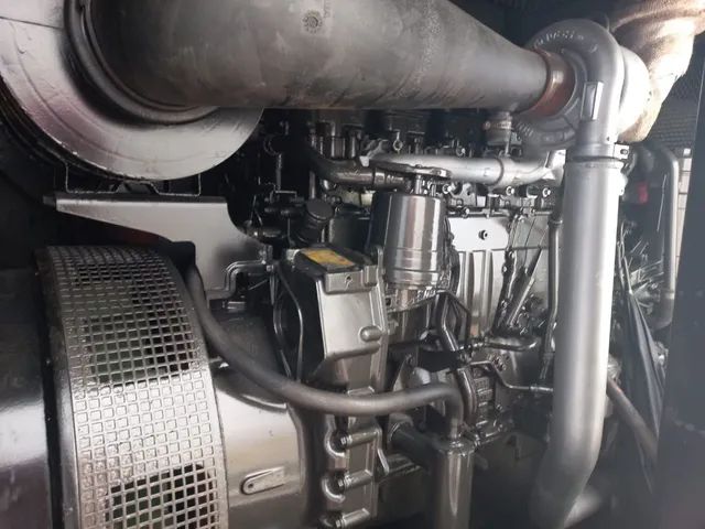 GRUPO GERADOR DE ENERGIA 550 KVA A DIESEL MOTOR SCANIA DC13A - Foto 4