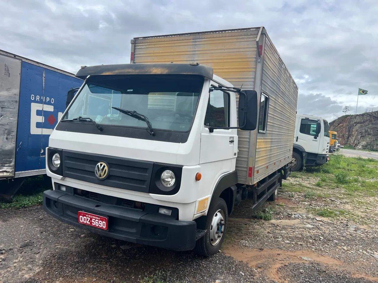 VW 9-150 baú com cabine 2011 - Foto 4